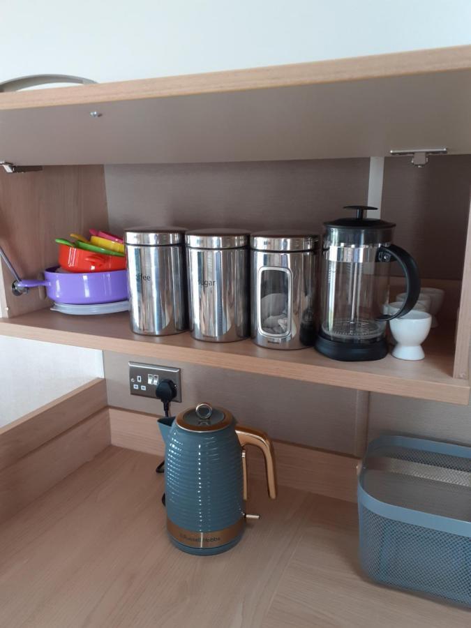 Rick'S Retreat Static Caravan Near The Beach With Free Wifi Lossiemouth Eksteriør billede