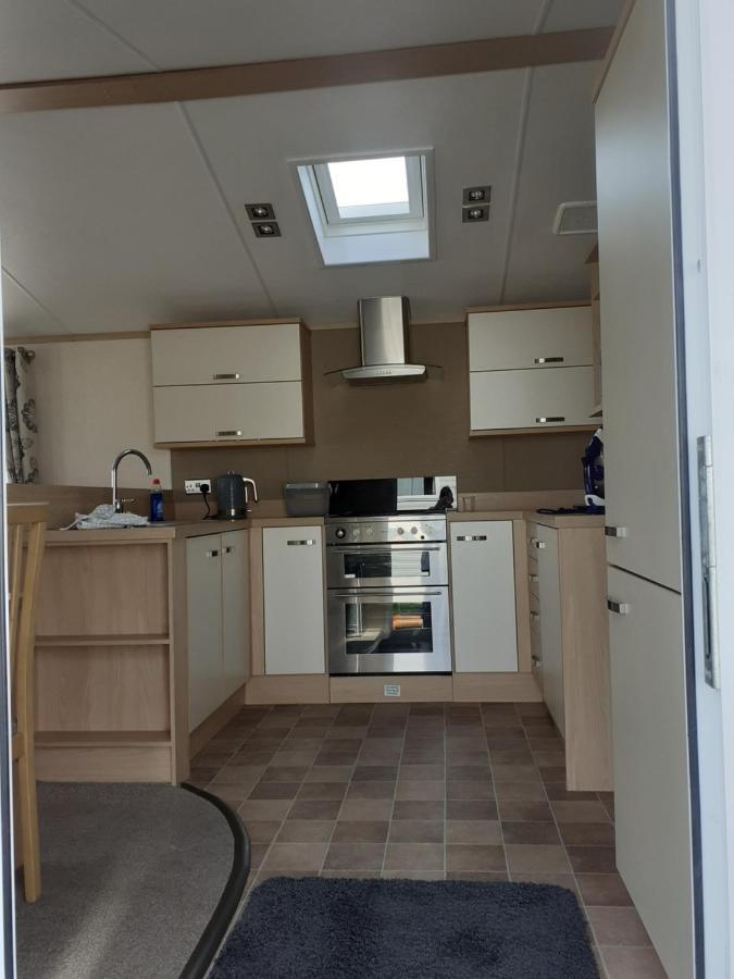 Rick'S Retreat Static Caravan Near The Beach With Free Wifi Lossiemouth Eksteriør billede