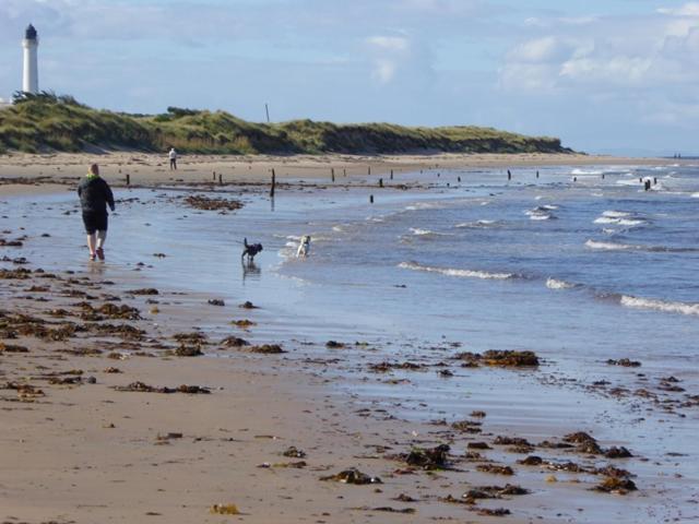 Rick'S Retreat Static Caravan Near The Beach With Free Wifi Lossiemouth Eksteriør billede